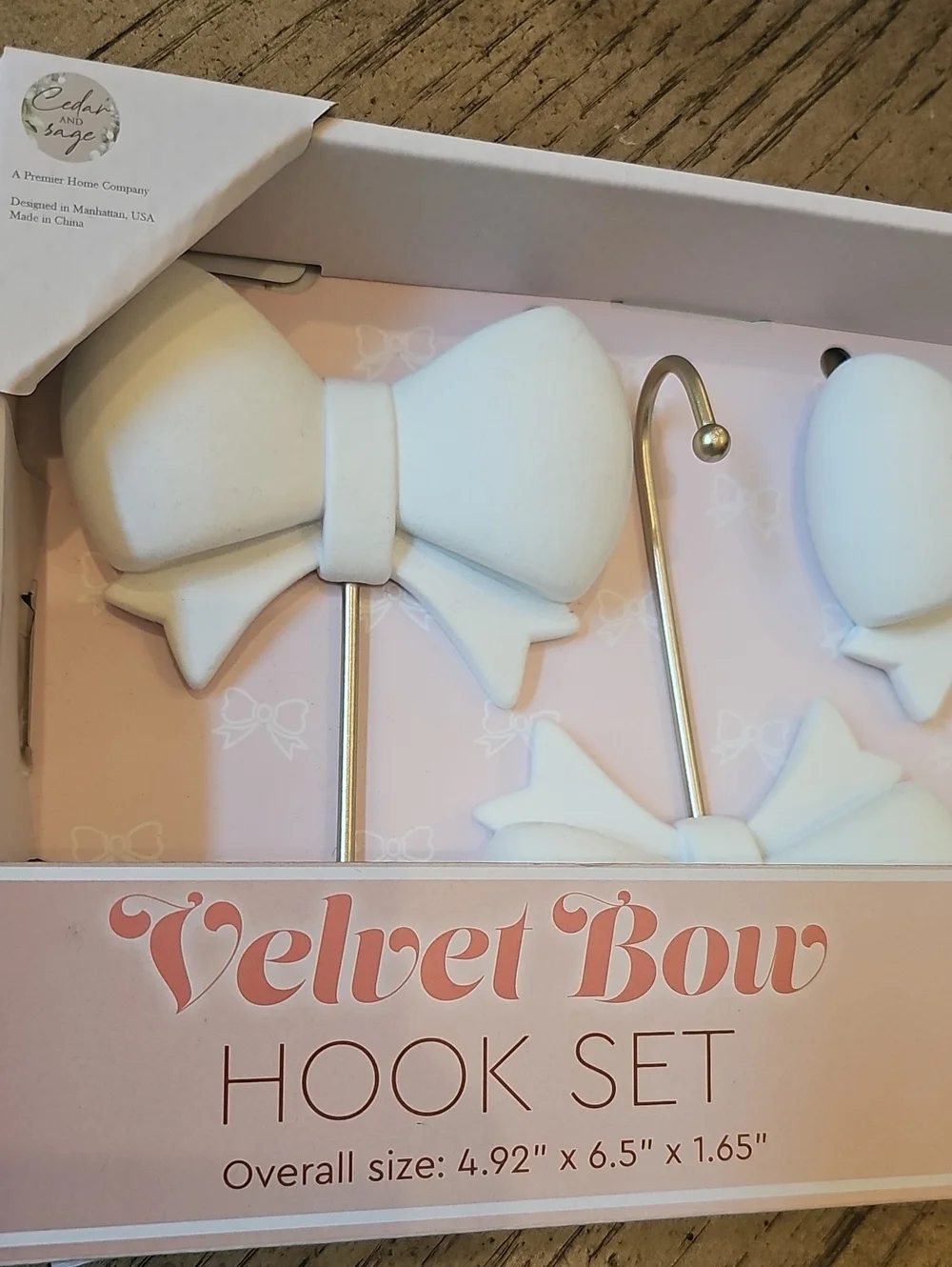 Velvet Bow Hook Set - White Velvet Bow Wall Hooks (Set of 3) NWT